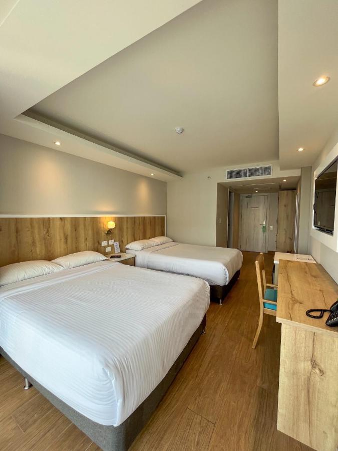 Wyndham Garden Hotel 3*