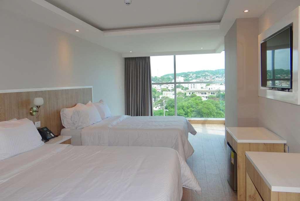 Hotel Wyndham Garden 3*