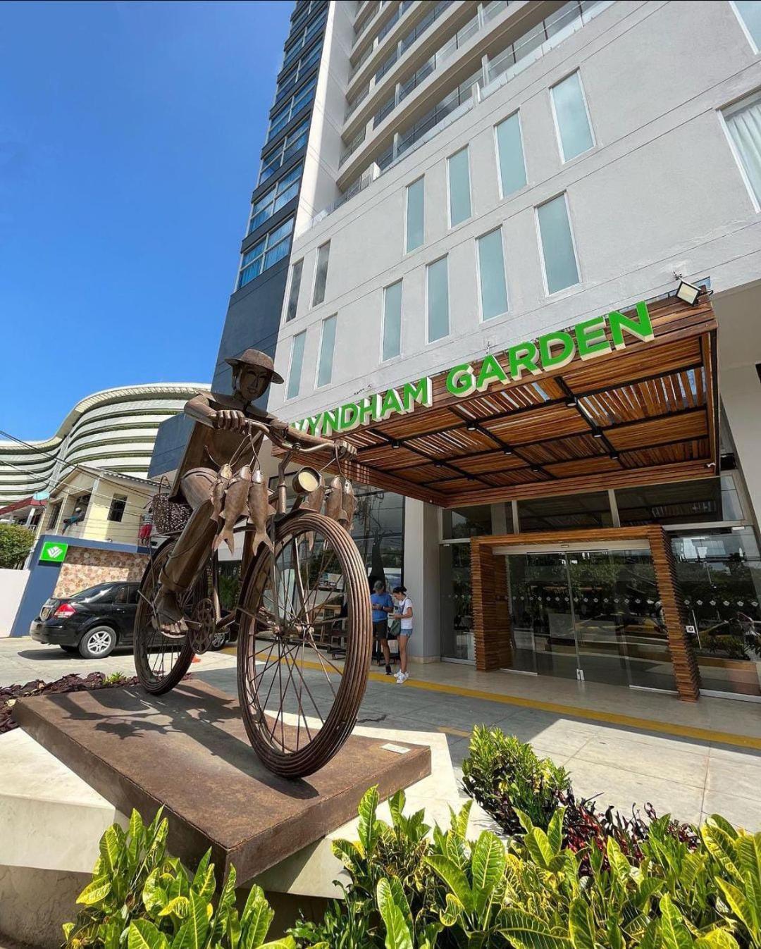 Wyndham Garden Hotel 3*