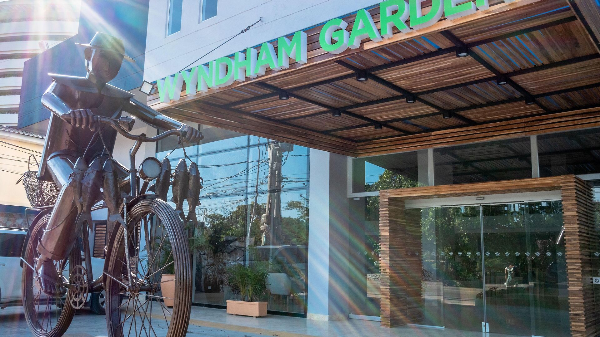 Wyndham Garden Hotel 3*