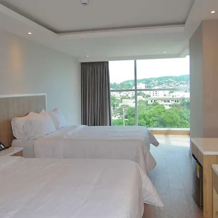 Hotel Wyndham Garden 3*