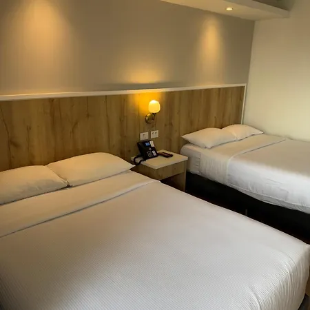 Wyndham Garden Hotel 3*