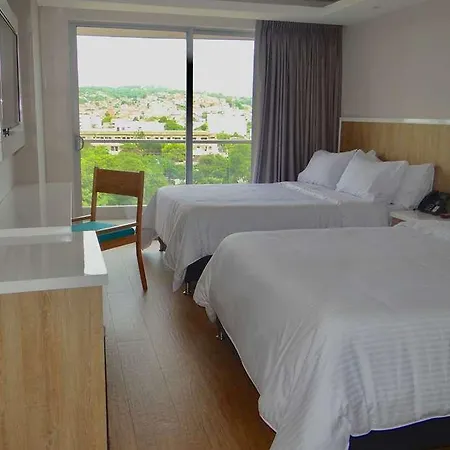 Wyndham Garden Hotel