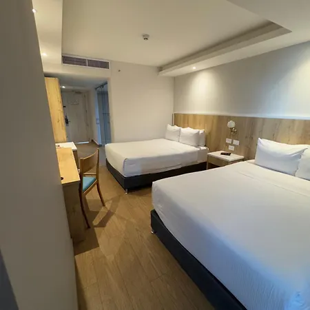 Wyndham Garden Hotel 3*