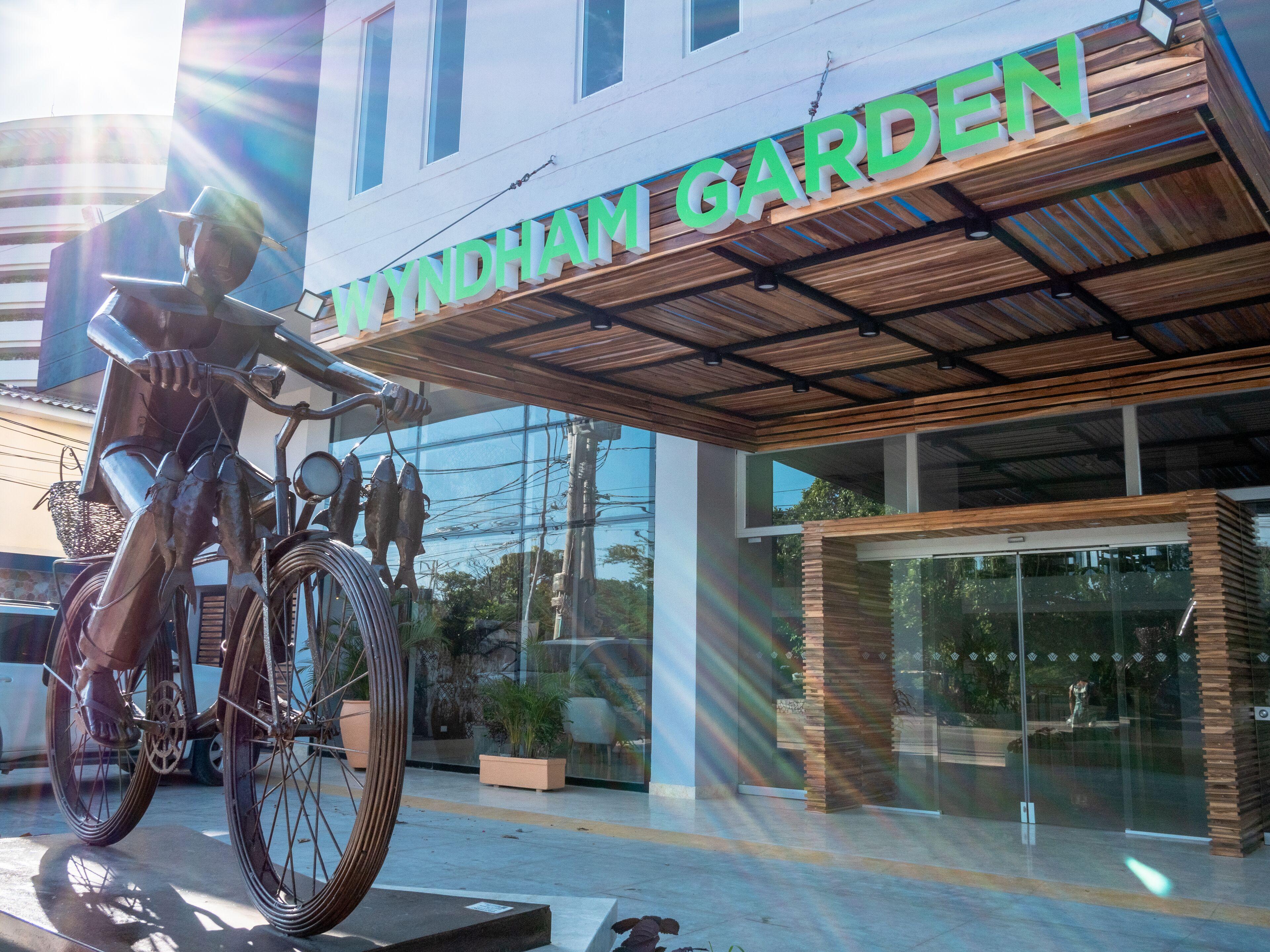 Wyndham Garden Hotel 3*